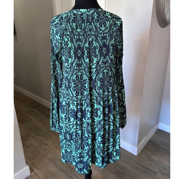 LOFT Women's Green Navy Floral Print Long Sleeve Pleated V-Neck‎ Dress Medium - Picture 2 of 5